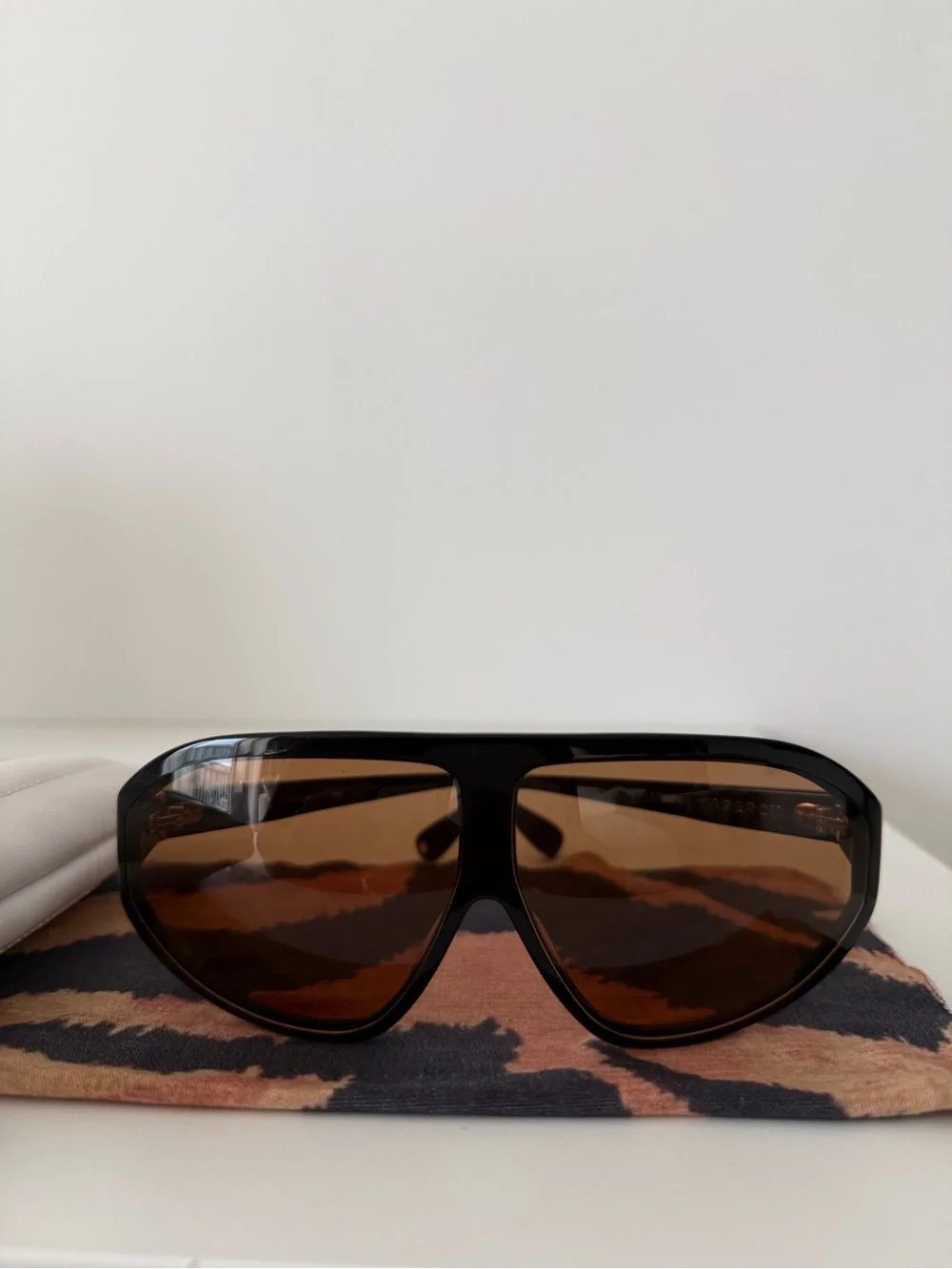 Brown Lens Black Frame Women's Sunglasses - Unbranded